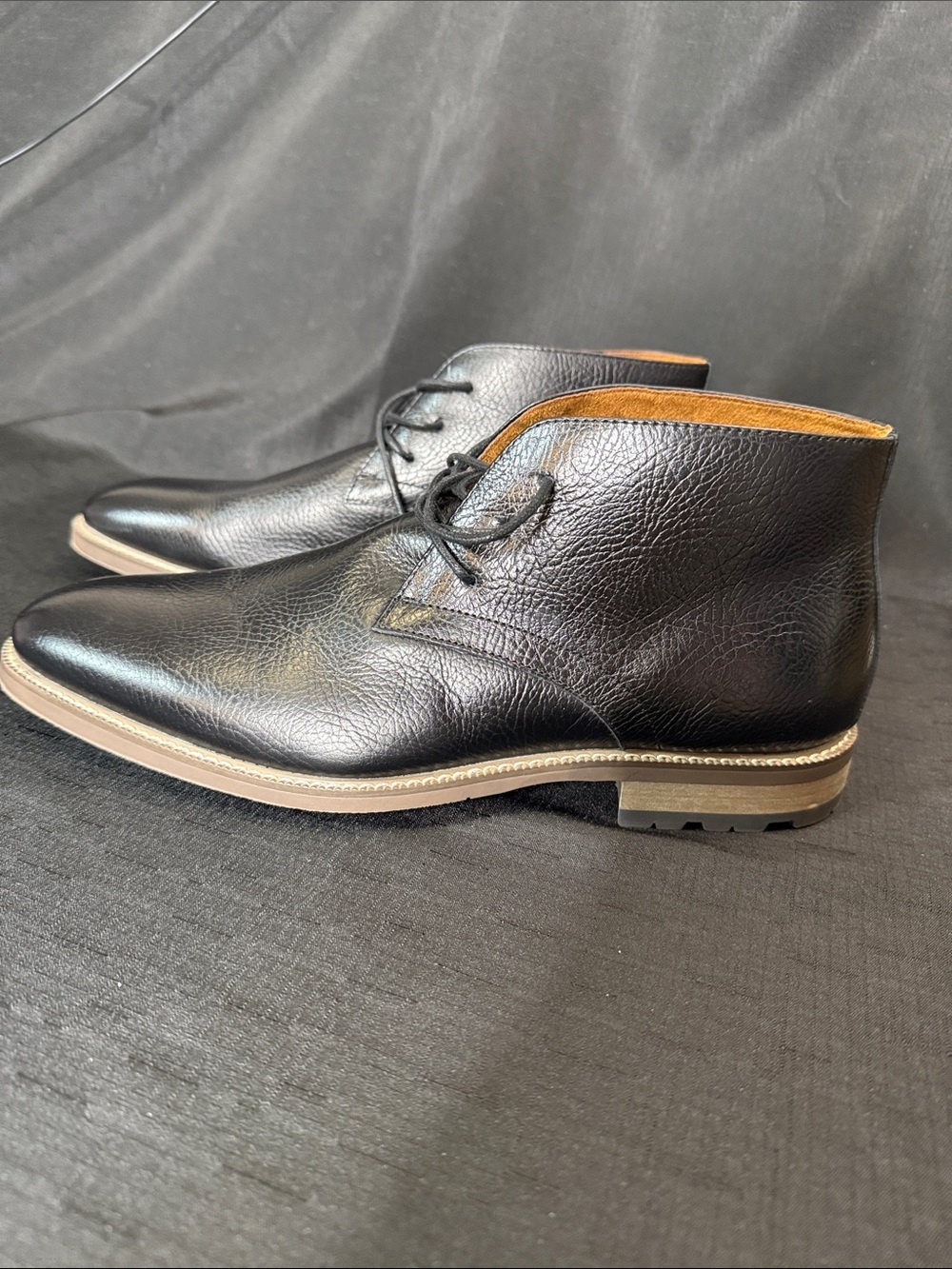 Men's Black Leather Chukka Boots - Sleek Lace-Up Style Size 10.5